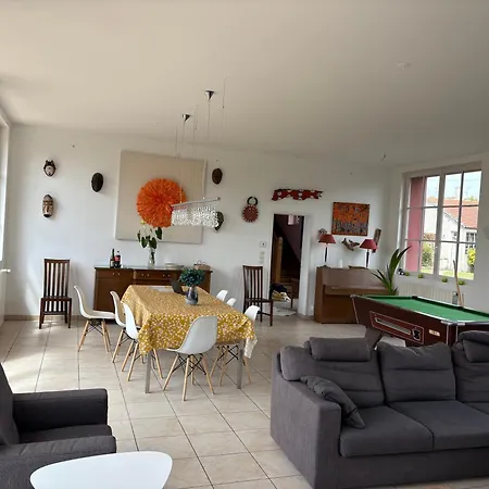 빌라 Spacious & Bright On D-day Beaches