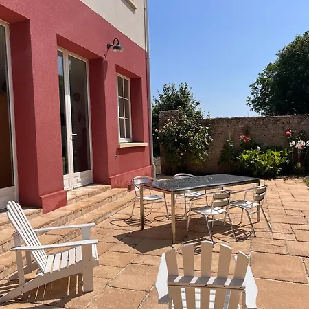 Spacious & Bright On D-day Beaches