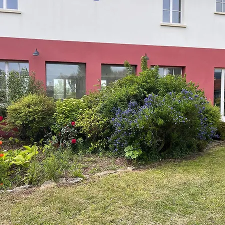 Spacious & Bright On D-day Beaches Villa *