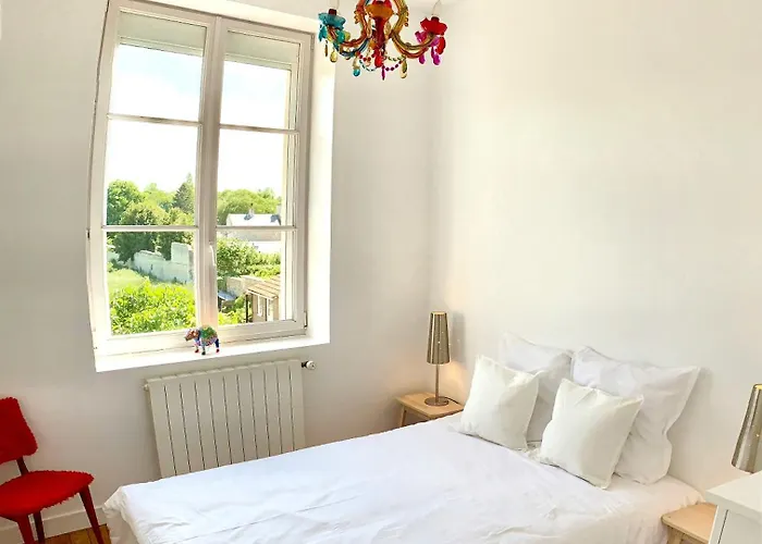 Spacious & Bright On D-day Beaches *