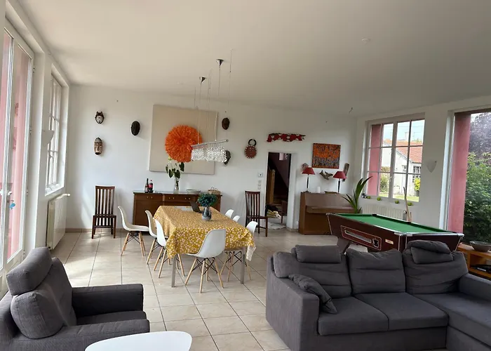 Villa Spacious & Bright On D-day Beaches